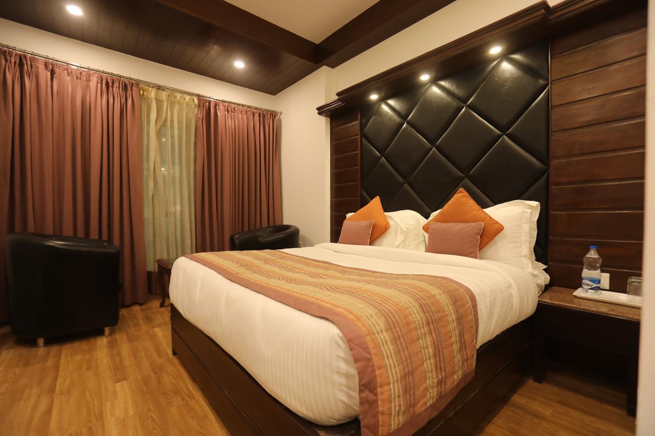 Milestone Inn & Spa Mussoorie Ngoại thất bức ảnh