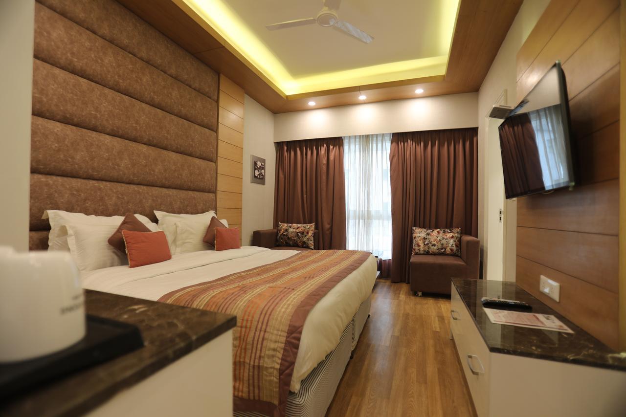 Milestone Inn & Spa Mussoorie Ngoại thất bức ảnh